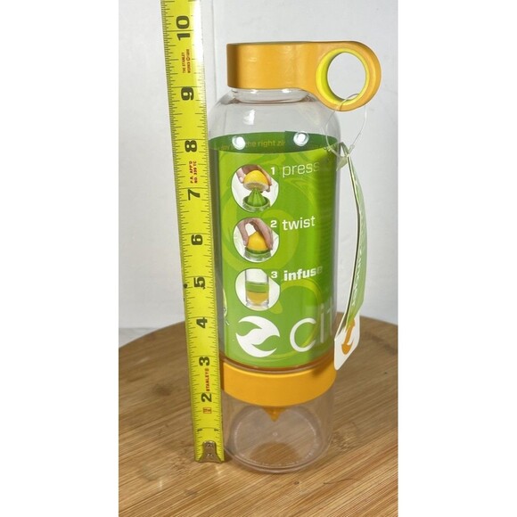 Citrus Zinger 28 Oz Water Bottle Infuser Orange And Yellow BPA EA Free New NWT - Picture 7 of 7